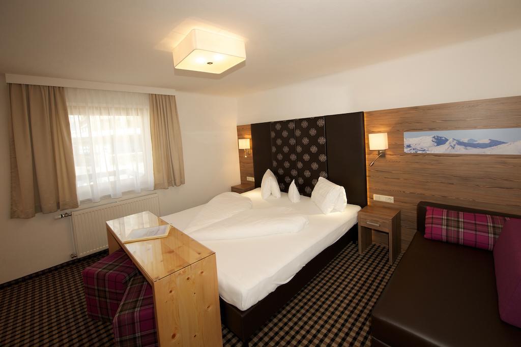 Hotel Tristkogel Saalbach-Hinterglemm Phòng bức ảnh